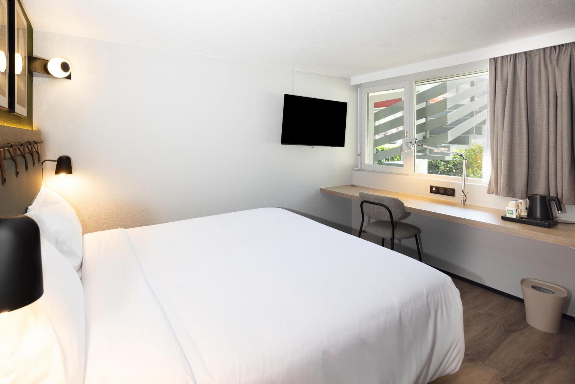 Campanile Bordeaux Est - Artigues Hotell Eksteriør bilde
